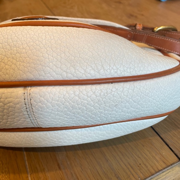 Vintage Dooney Bourke All Weather Leather Handbag! - Picture 9 of 16